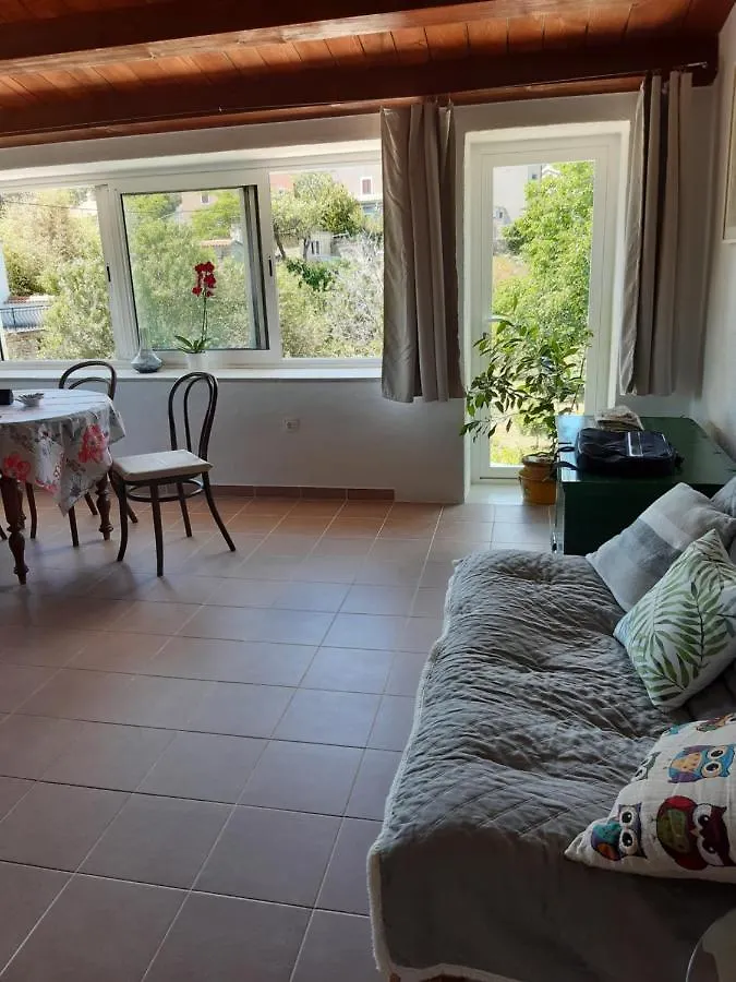 Apartment Mirjana Nerezine Croácia